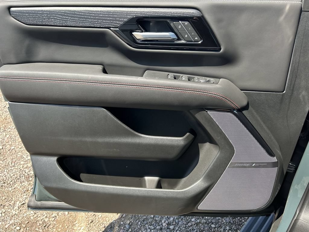 New 2026 GMC Yukon AT4 Ultimate AWD/4WD image 23