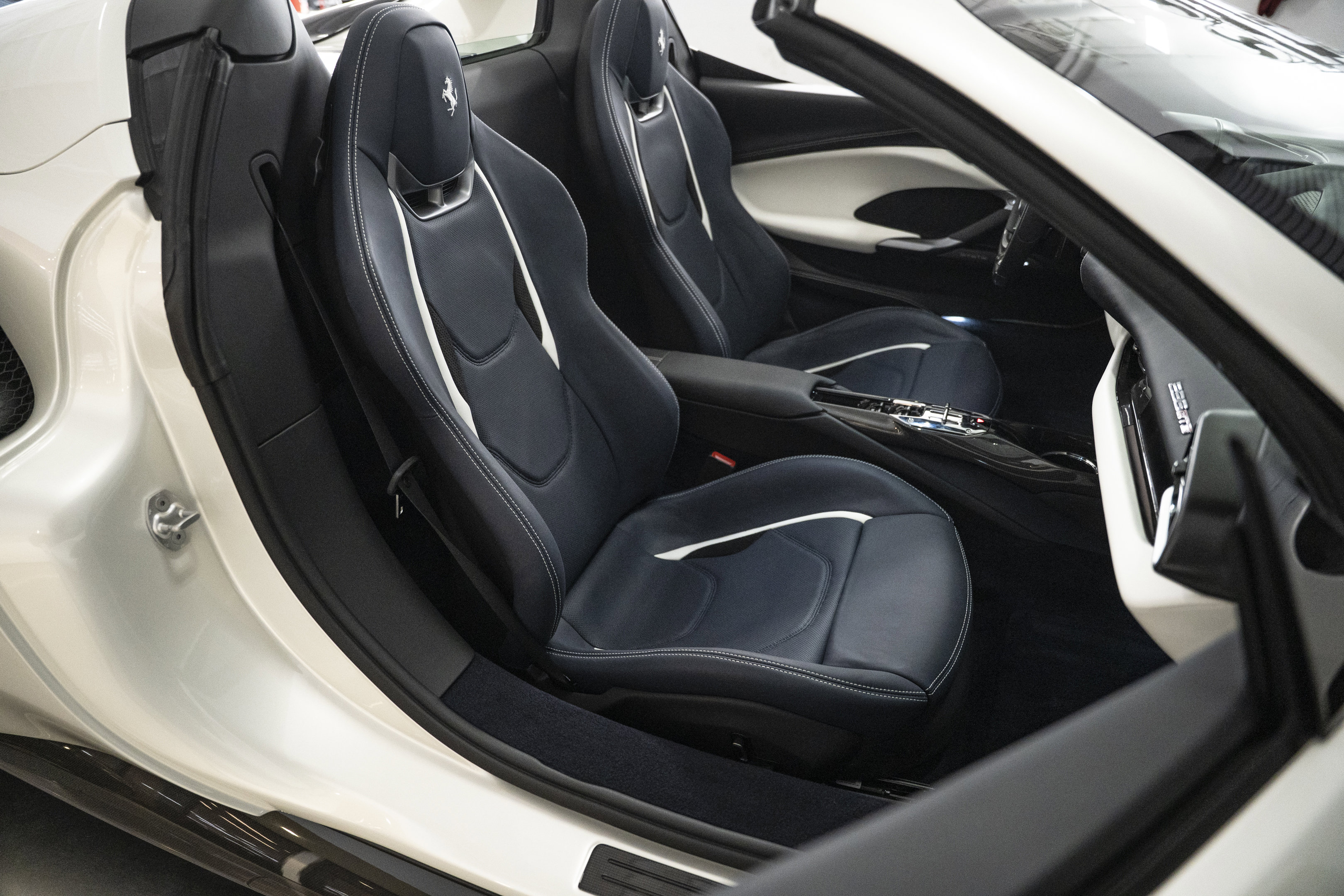 Used 2025 Ferrari 296 GTS image 38