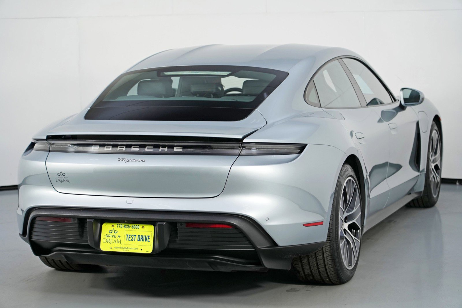 Used 2021 Porsche Taycan image 51