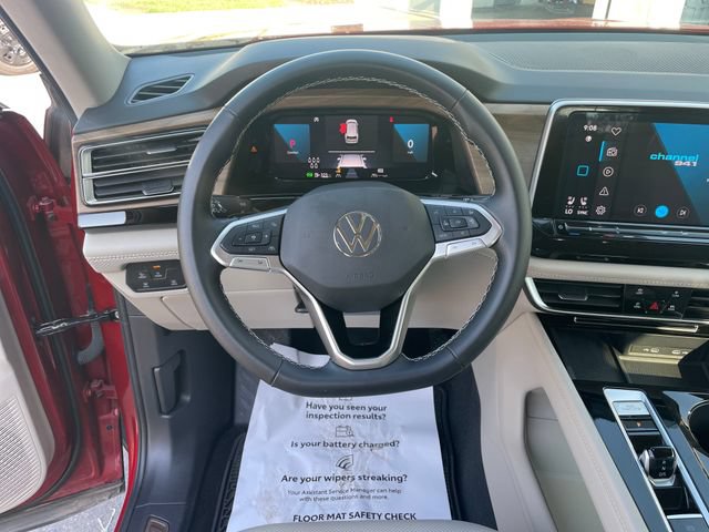 Used 2024 Volkswagen Atlas SE AWD/4WD image 14