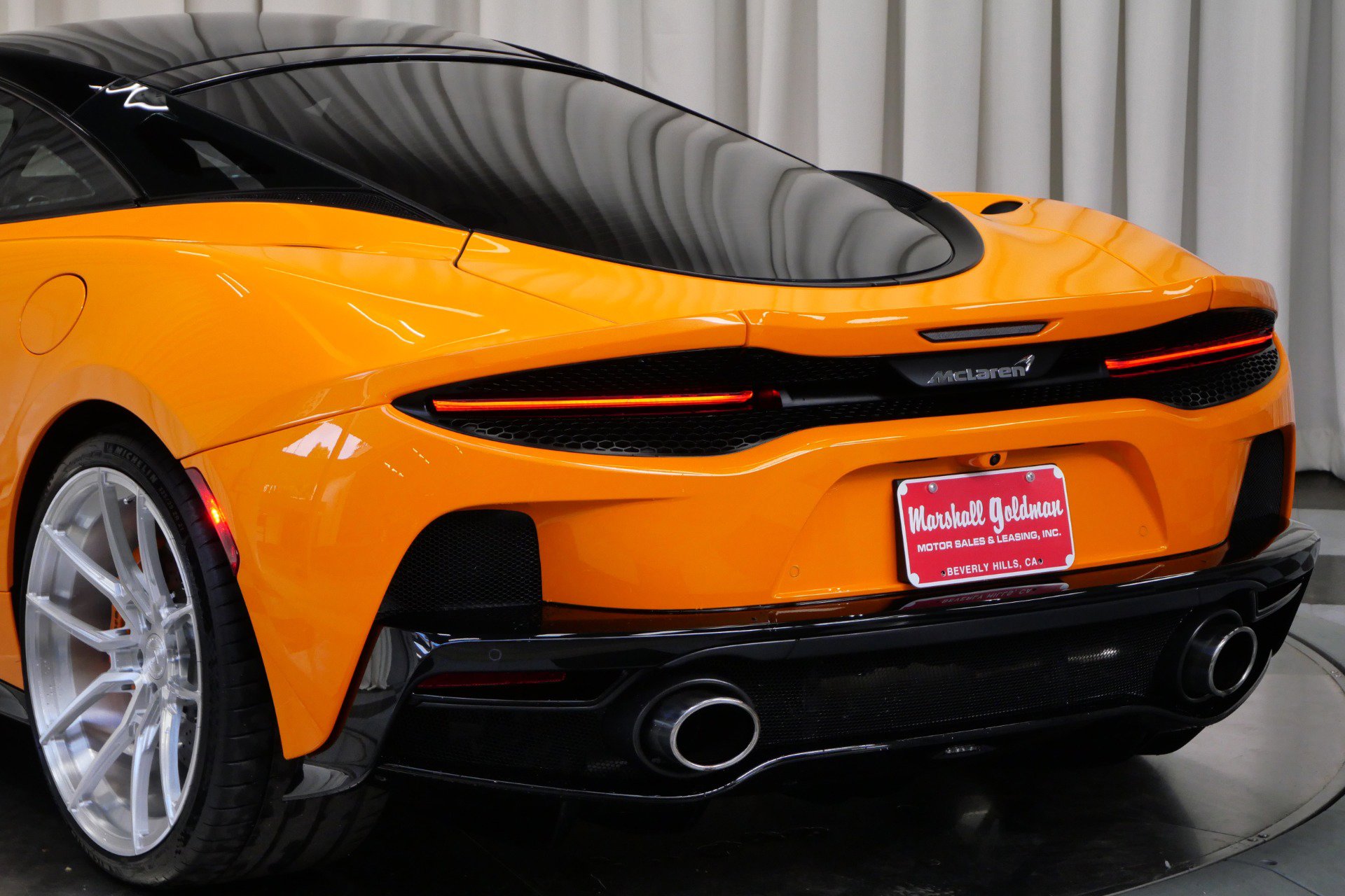 Used 2023 McLaren GT image 36