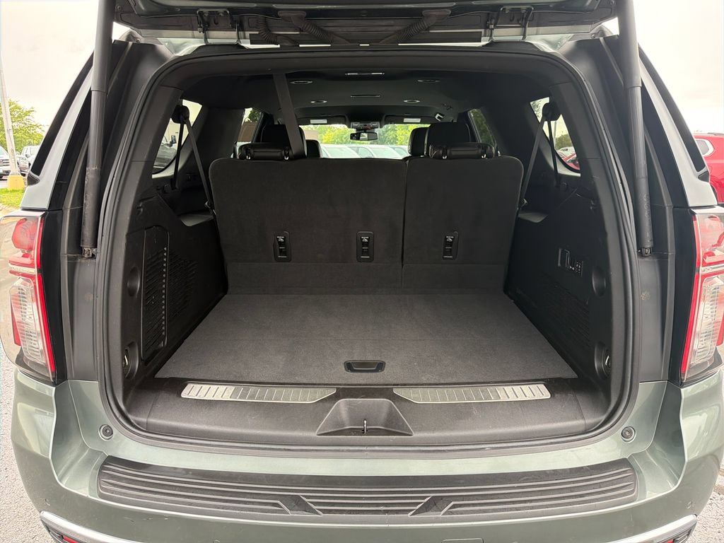 Used 2023 Chevrolet Suburban Premier AWD/4WD image 24