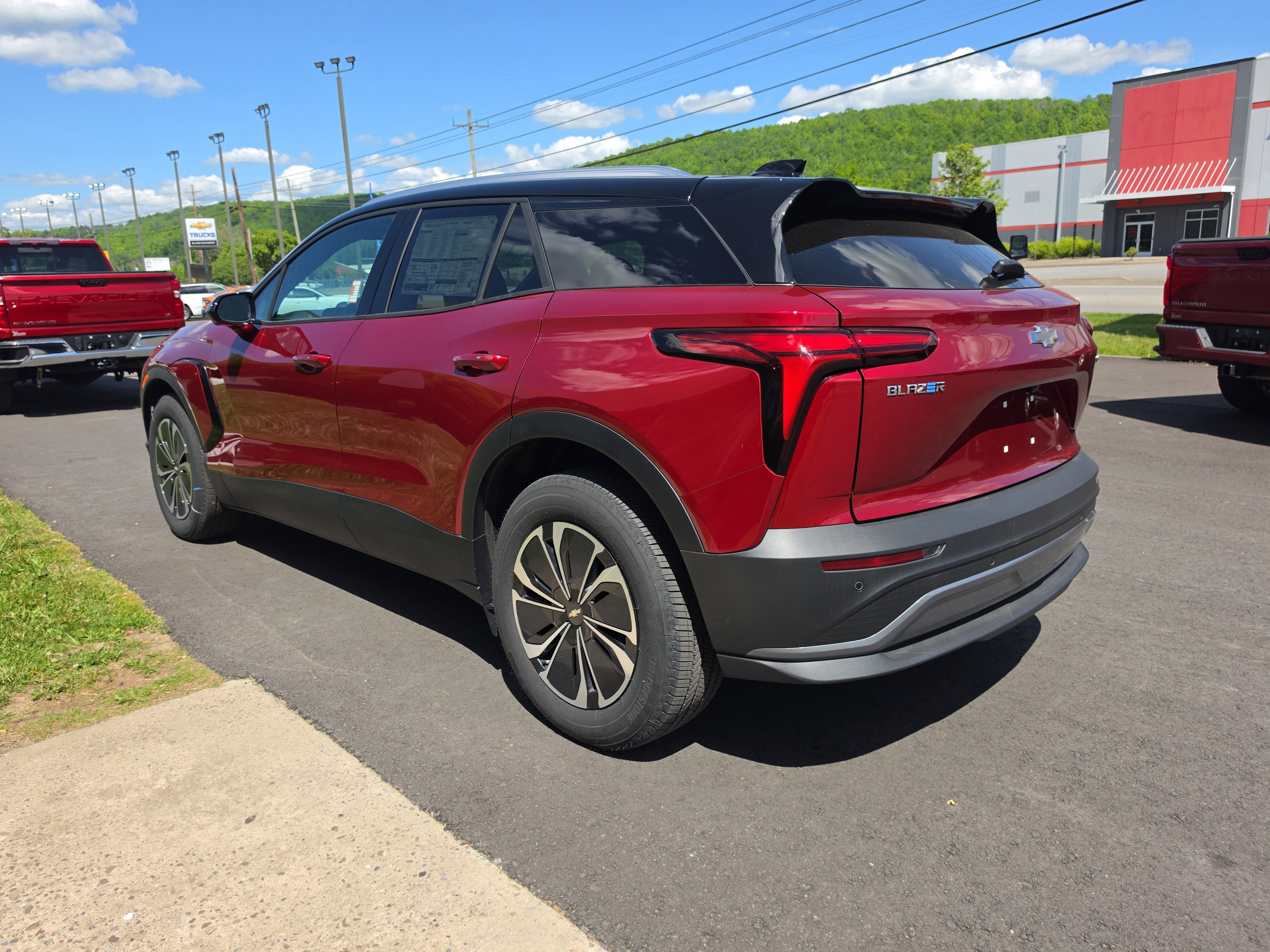 New 2025 Chevrolet Blazer EV LT AWD/4WD image 6