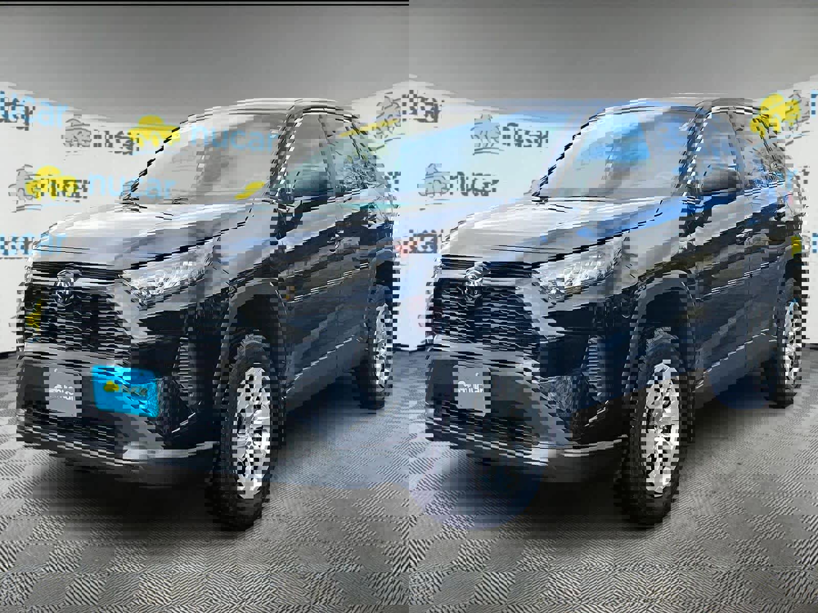 Used 2022 Toyota RAV4 LE image 3