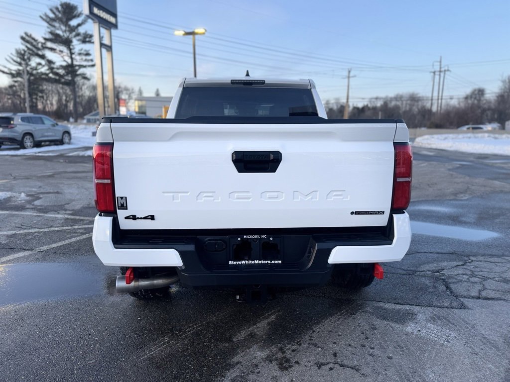 Used 2024 Toyota Tacoma TRD Off-Road image 5