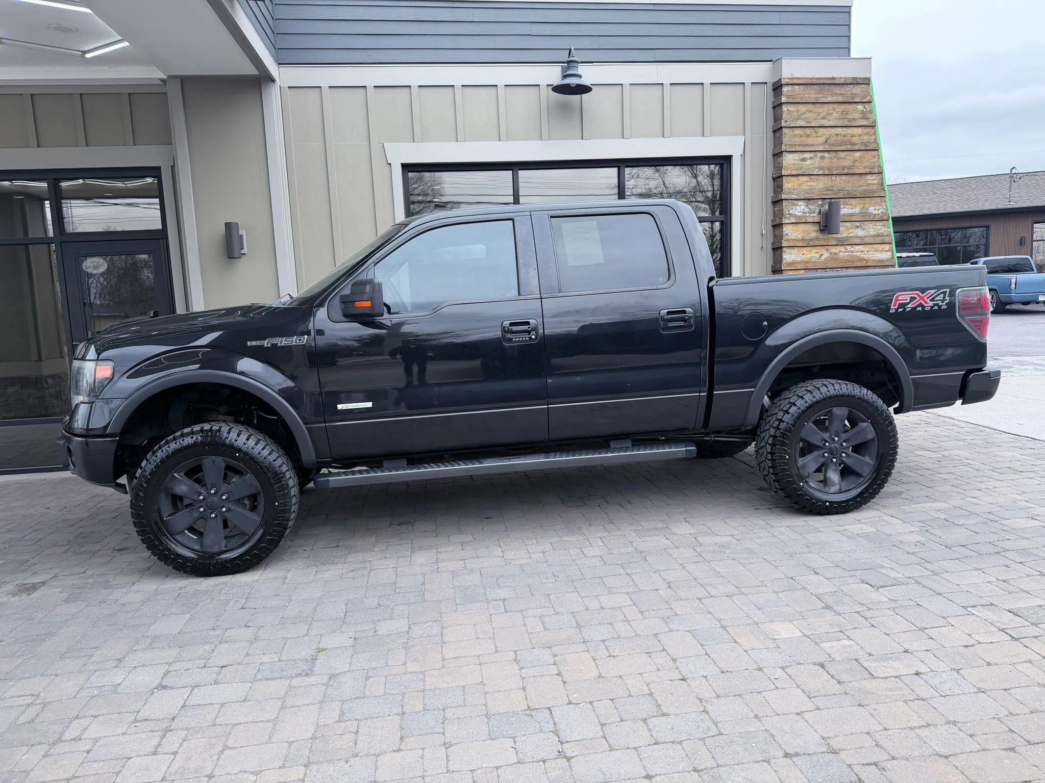 Used 2013 Ford F150 FX4 w/ Luxury Equipment Group AWD/4WD image 3