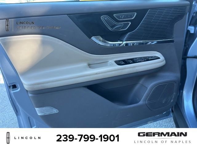 Used 2022 Lincoln Corsair Reserve w/ Elements Package image 15