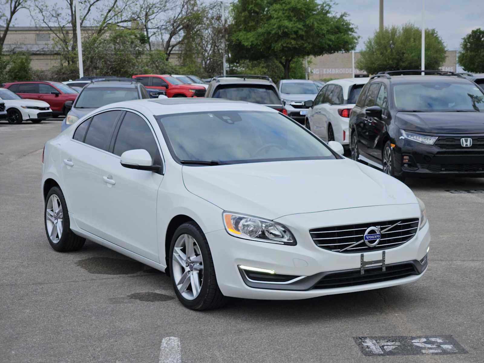 Used 2015 Volvo S60 T5 Premier image 3