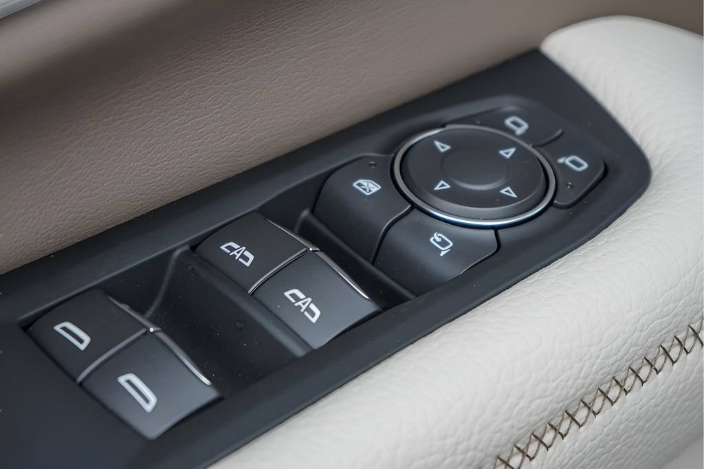 New 2026 GMC Yukon XL Denali w/ Denali Reserve Package image 16
