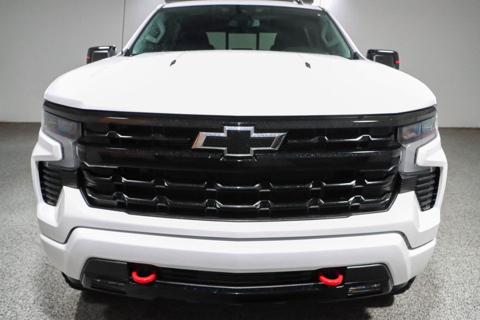 Used 2023 Chevrolet Silverado 1500 RST w/ Redline Edition AWD/4WD image 5