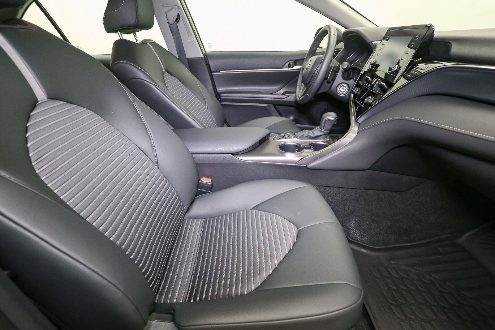Certified 2024 Toyota Camry SE AWD/4WD image 18