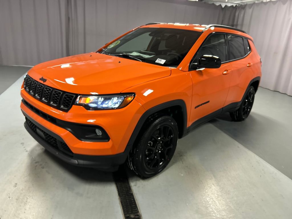 New 2026 Jeep Compass Latitude AWD/4WD image 3