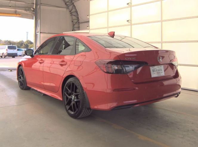 Used 2025 Honda Civic Sport image 2