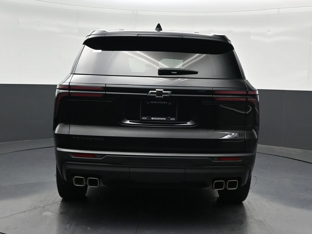 Used 2024 Chevrolet Traverse LS w/ Midnight/Sport Edition FWD image 4