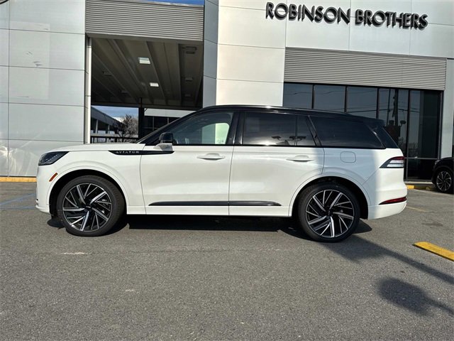 New 2025 Lincoln Aviator Black Label w/ Black Label Special Edition image 6