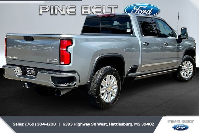 Used 2025 Chevrolet Silverado 2500 High Country w/ High Country Premium Package image 11