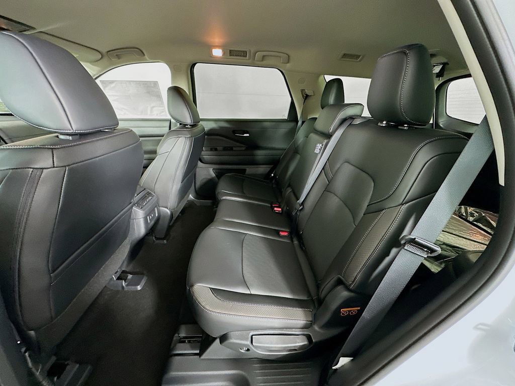 New 2026 Nissan Pathfinder SL AWD/4WD image 31
