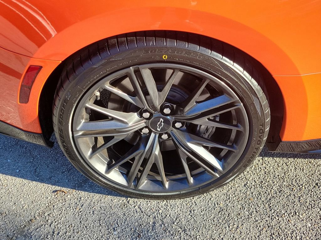 Used 2021 Chevrolet Camaro ZL1 w/ LPO, ZL1 Protection Package image 11