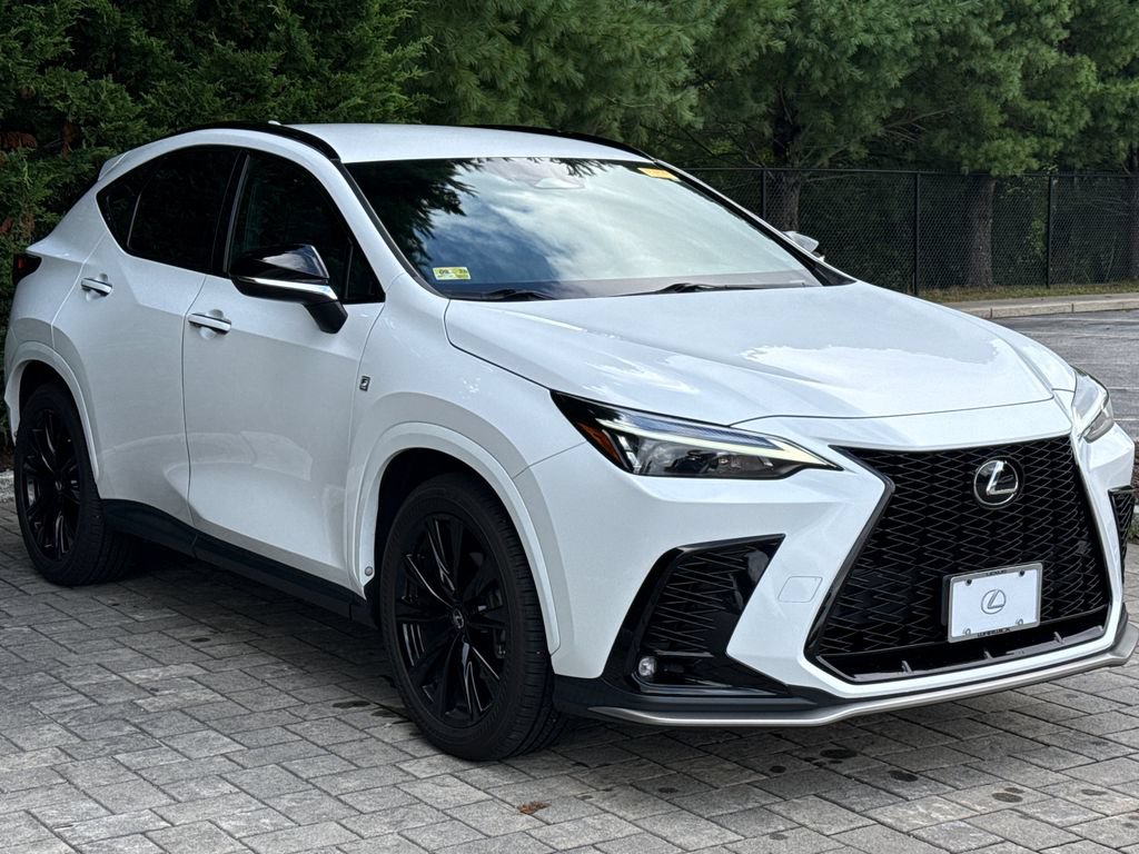 Used 2022 Lexus NX 350 F Sport w/ Towing Package (2000 Lbs) AWD/4WD image 3