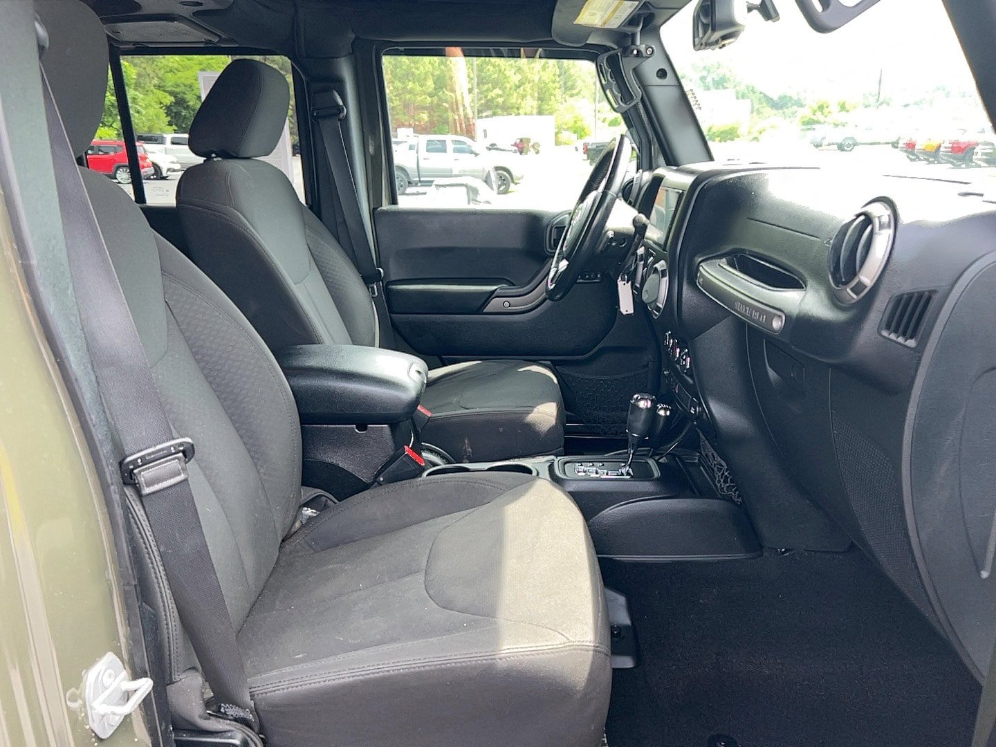Used 2016 Jeep Wrangler Unlimited Sport w/ Quick Order Package 24S AWD/4WD image 22