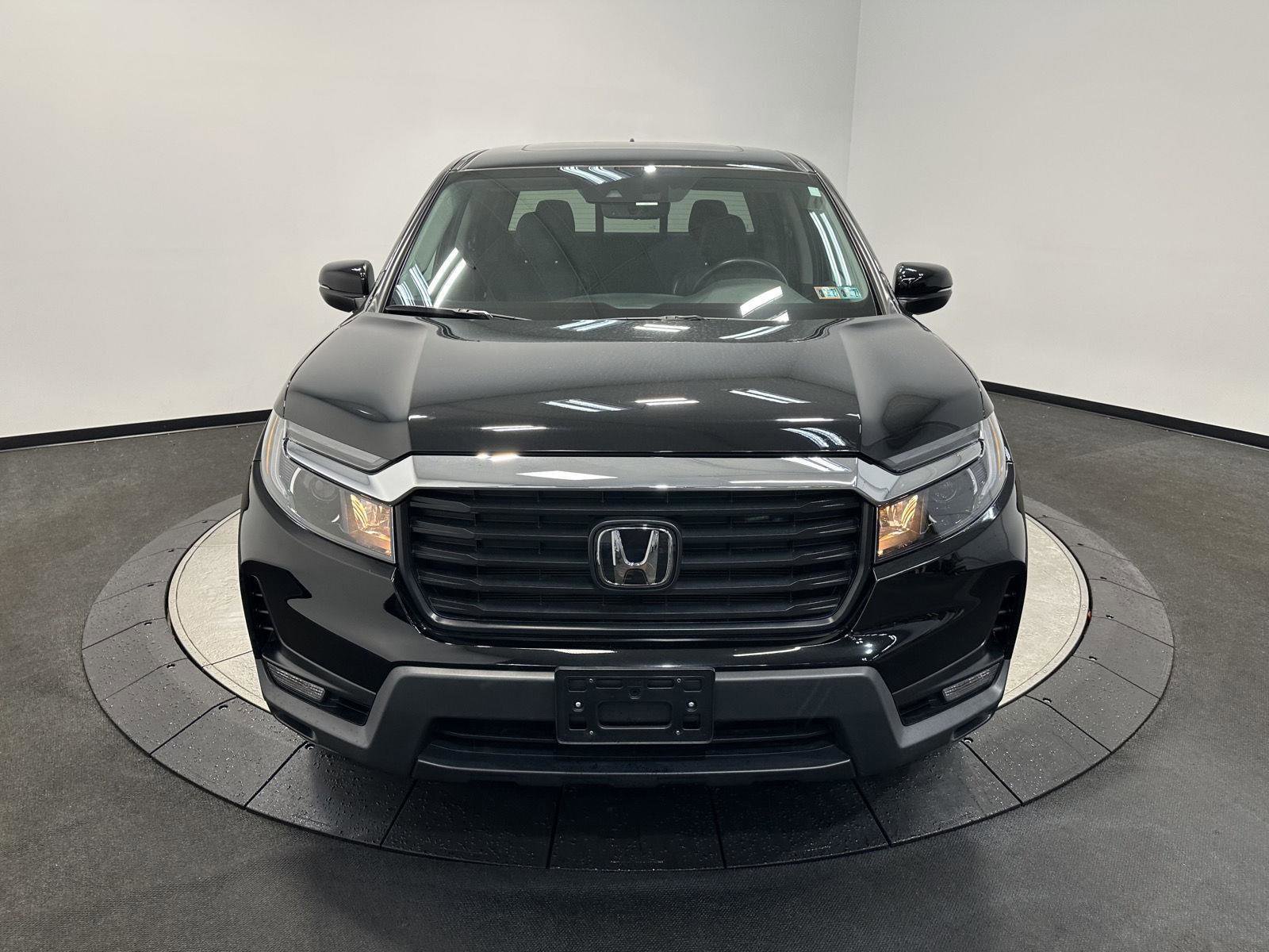 Certified 2023 Honda Ridgeline RTL image 3