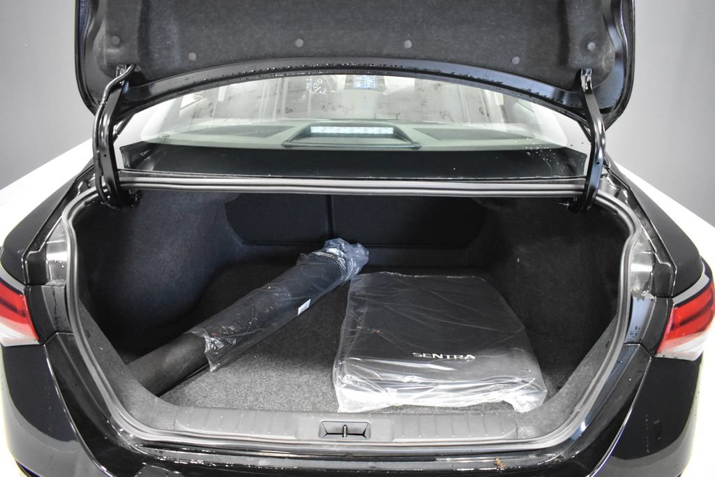 Certified 2025 Nissan Sentra S FWD image 30