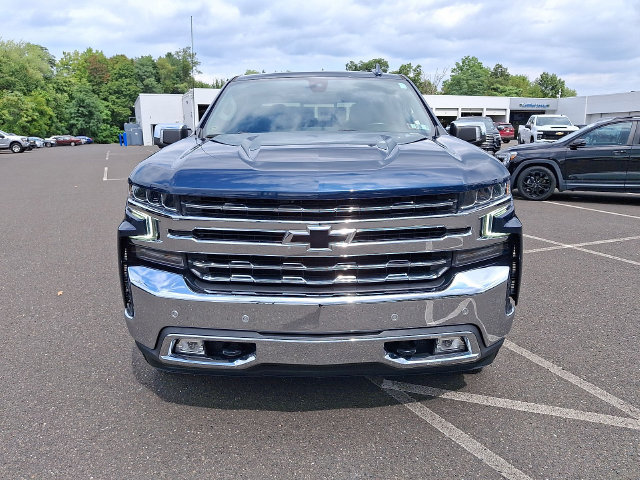 Used 2021 Chevrolet Silverado 1500 LTZ w/ LTZ Premium Package AWD/4WD image 3