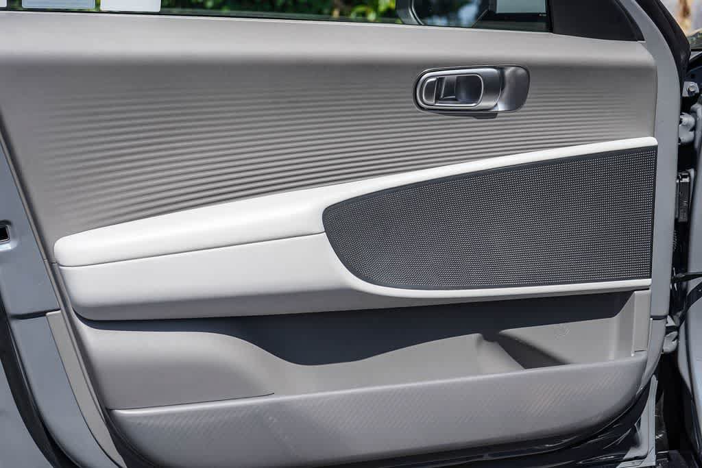 Certified 2024 Hyundai Ioniq 6 SEL AWD/4WD image 19