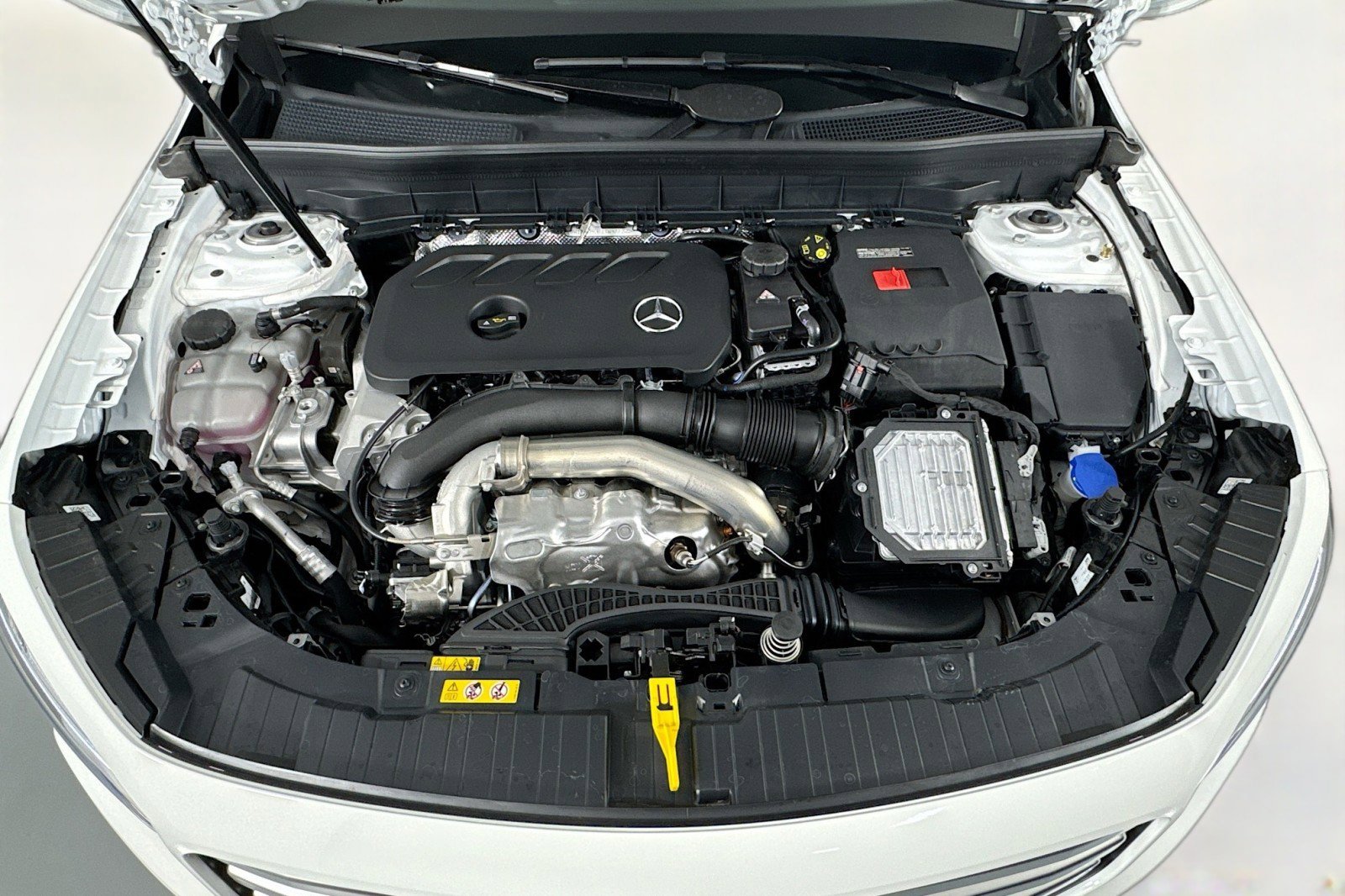 New 2026 Mercedes-Benz GLB 250 image 10