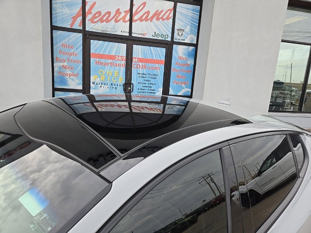 Used 2020 Kia Stinger GT2 image 18