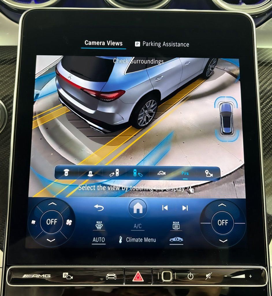 Used 2024 Mercedes-Benz GLC 43 AMG 4MATIC w/ Driver Assistance Package image 23