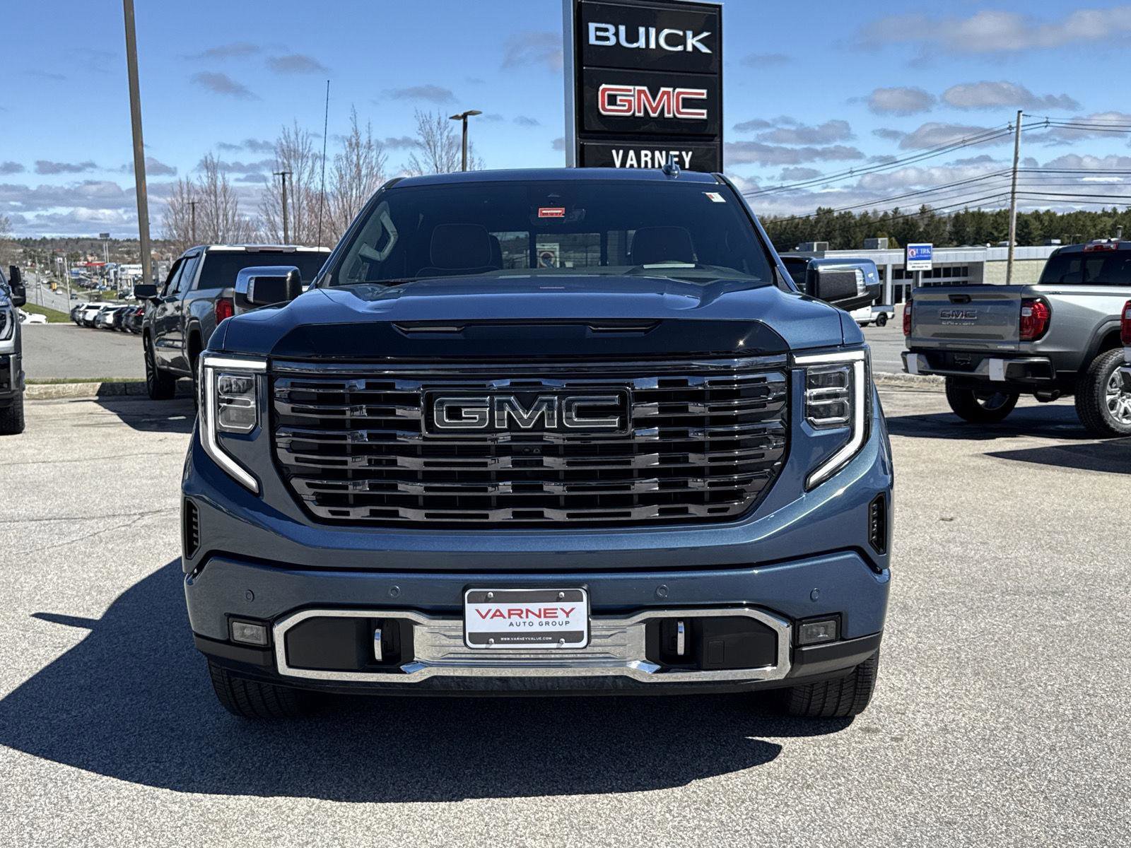 Used 2026 GMC Sierra 1500 Denali Ultimate AWD/4WD image 2