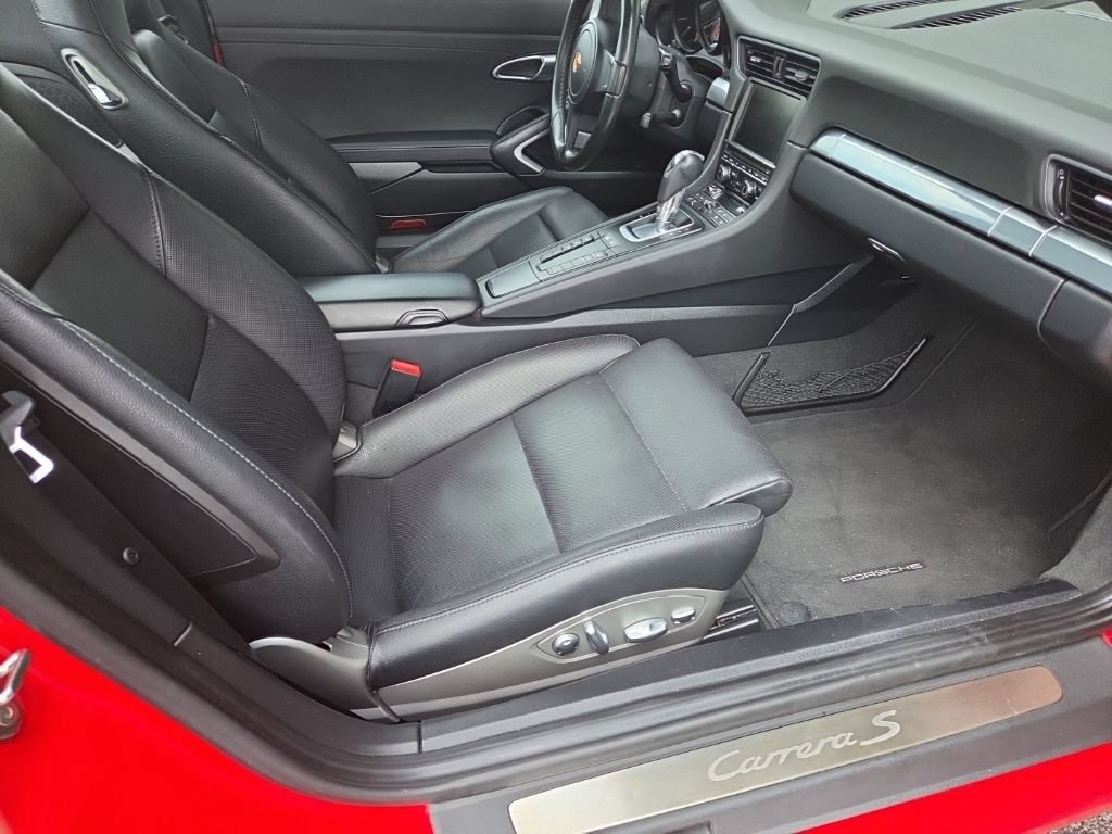 Used 2015 Porsche 911 Carrera S RWD image 10