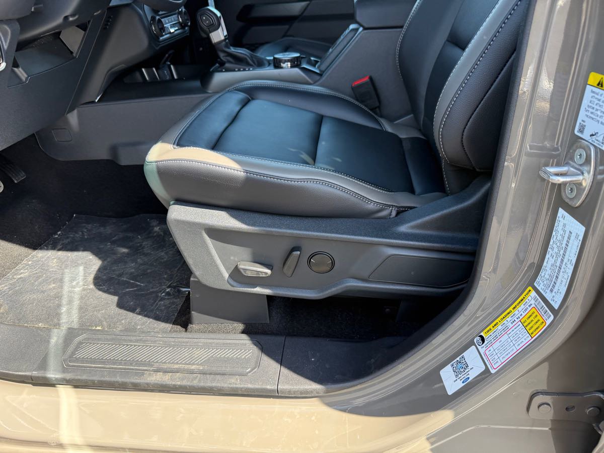 New 2025 Ford Bronco Outer Banks w/ Matte Film Protection Package image 26