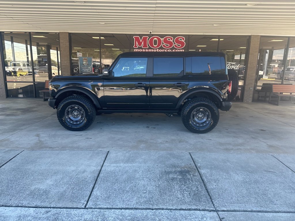 New 2025 Ford Bronco Badlands image 7