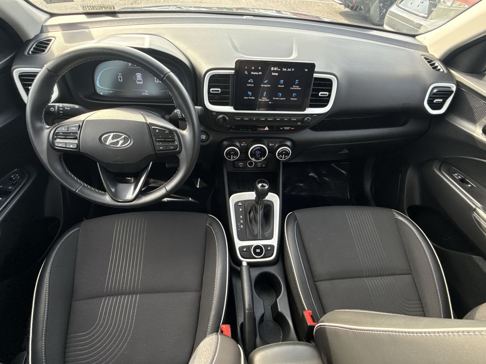Certified 2024 Hyundai Venue Limited FWD image 23