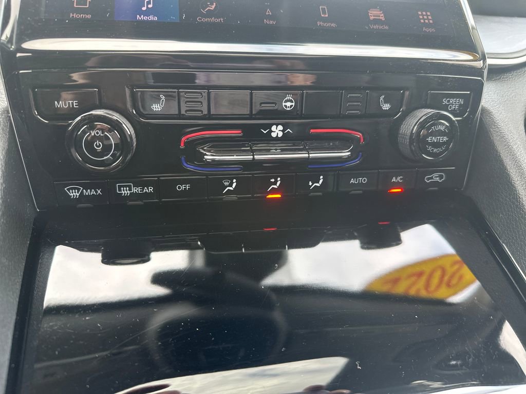 Used 2022 Jeep Grand Cherokee L Limited image 18