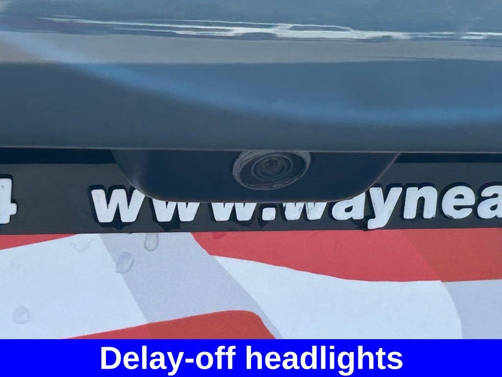 Used 2020 Jeep Cherokee Latitude Plus w/ Comfort/Convenience Group image 22