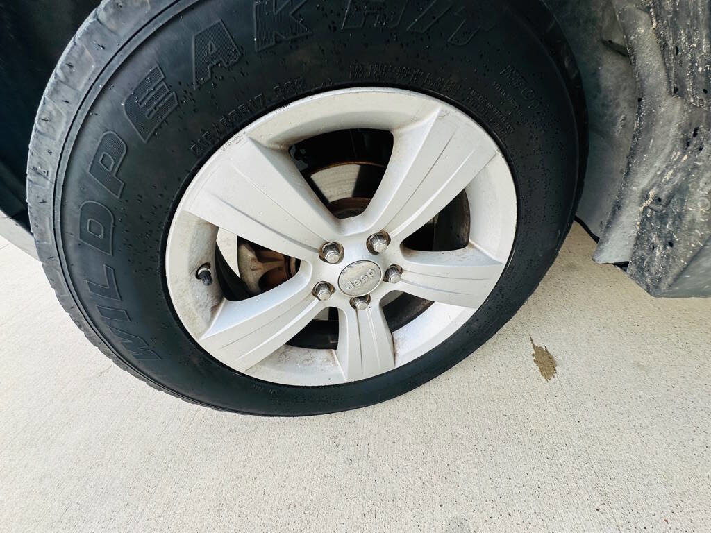 Used 2011 Jeep Patriot Latitude AWD/4WD image 25