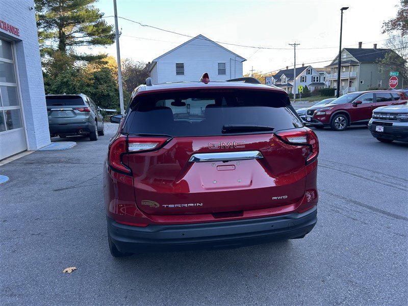 Used 2022 GMC Terrain SLE w/ Driver Convenience Package image 7