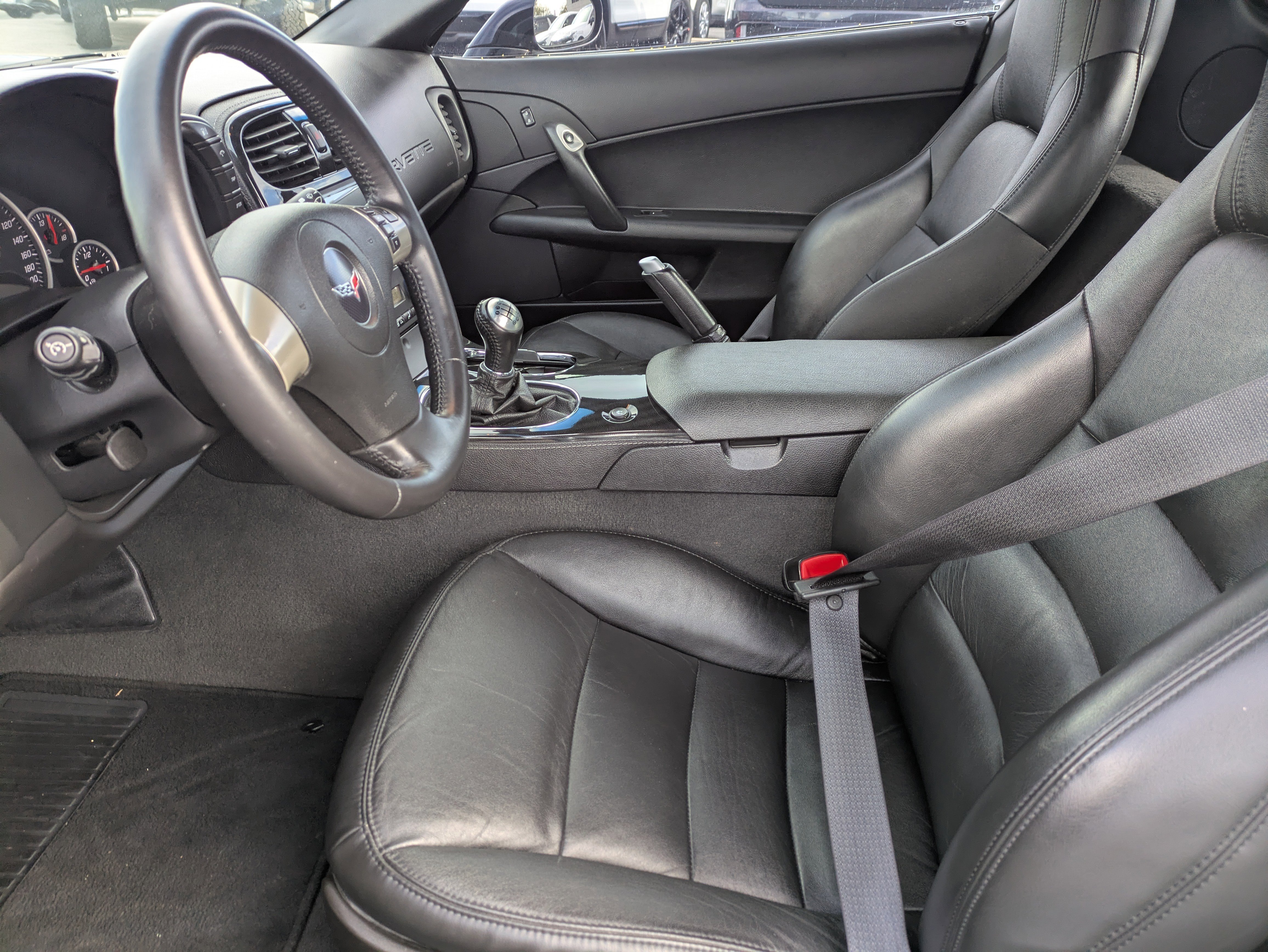 Used 2011 Chevrolet Corvette Coupe w/ 1LT image 24