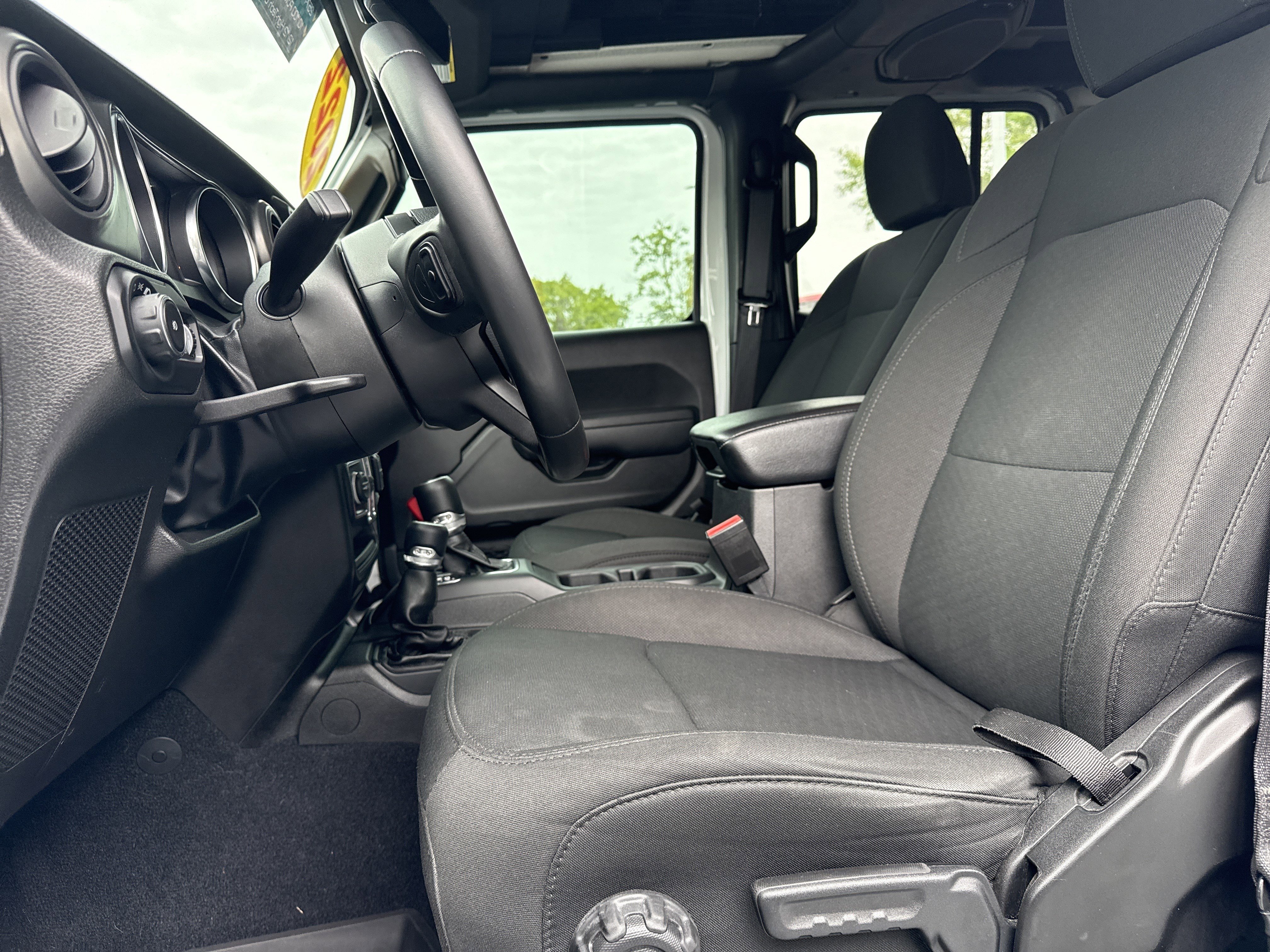 Used 2022 Jeep Wrangler Unlimited Sport w/ Sun And Sound Package AWD/4WD image 15