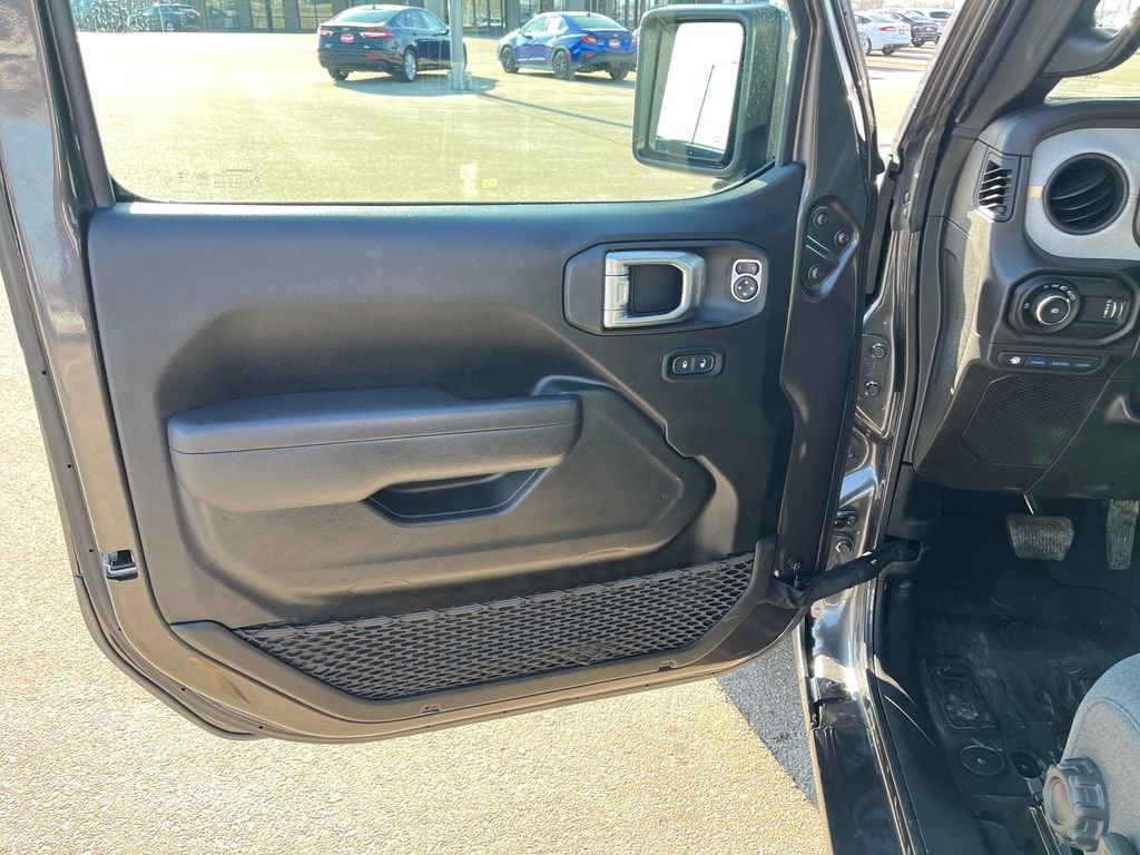 Used 2024 Jeep Wrangler Unlimited w/ Convenience Group image 13