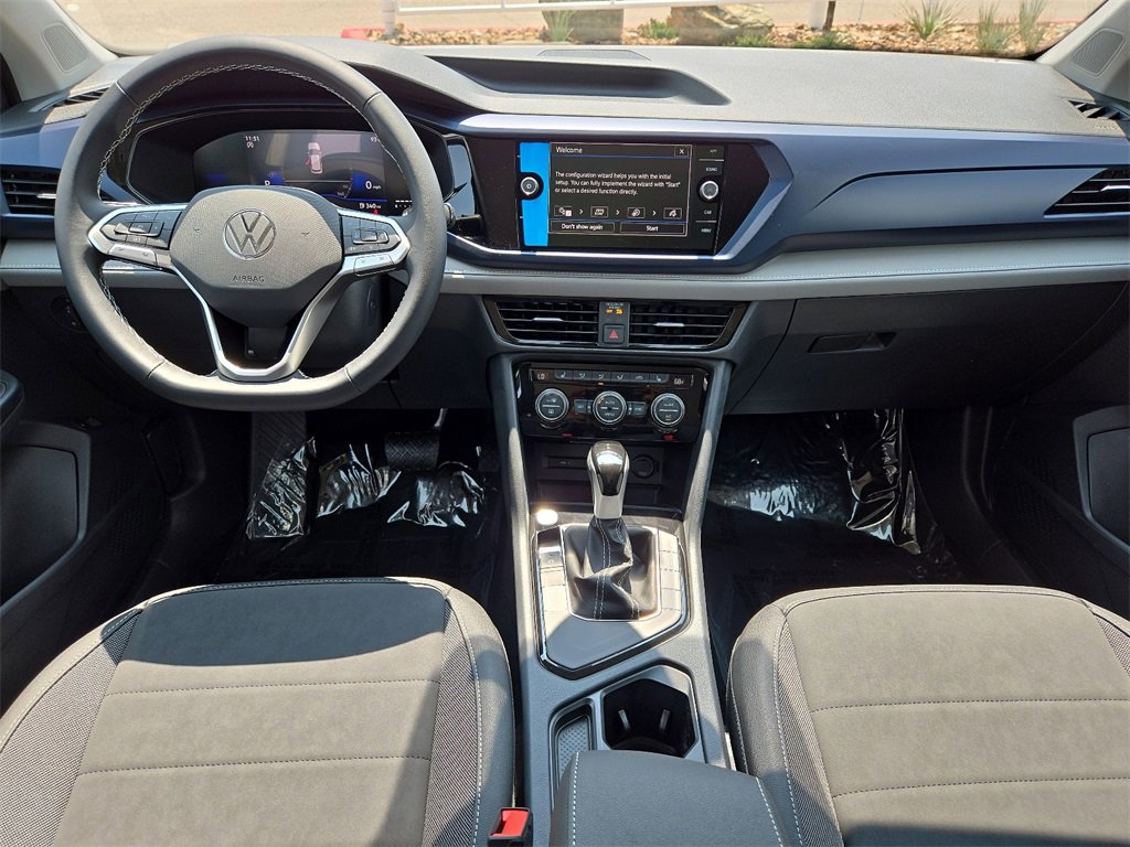 Used 2024 Volkswagen Taos SE image 17