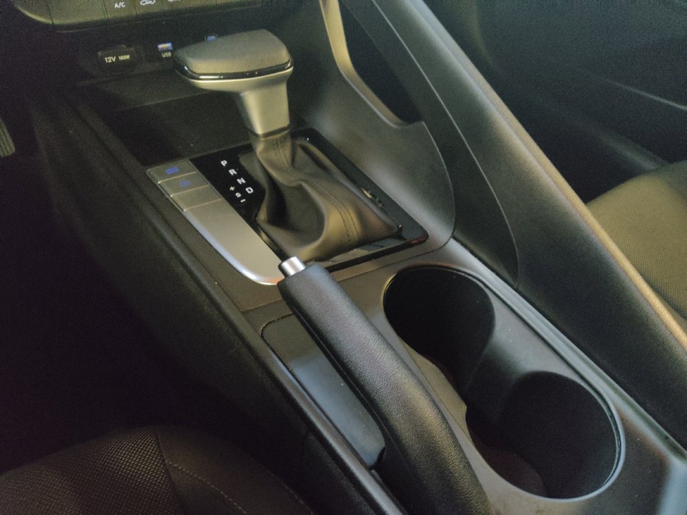 Used 2024 Hyundai Elantra SE FWD image 26