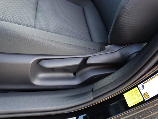 New 2026 Toyota Prius LE FWD image 9
