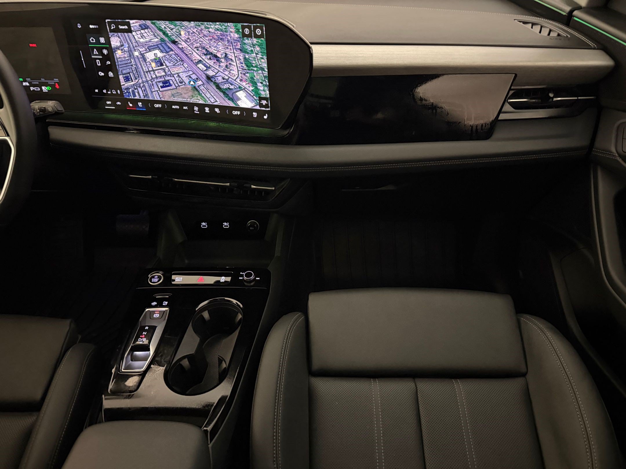 Certified 2025 Audi Q6 e-tron Premium Plus w/ Premium Plus AWD/4WD image 31