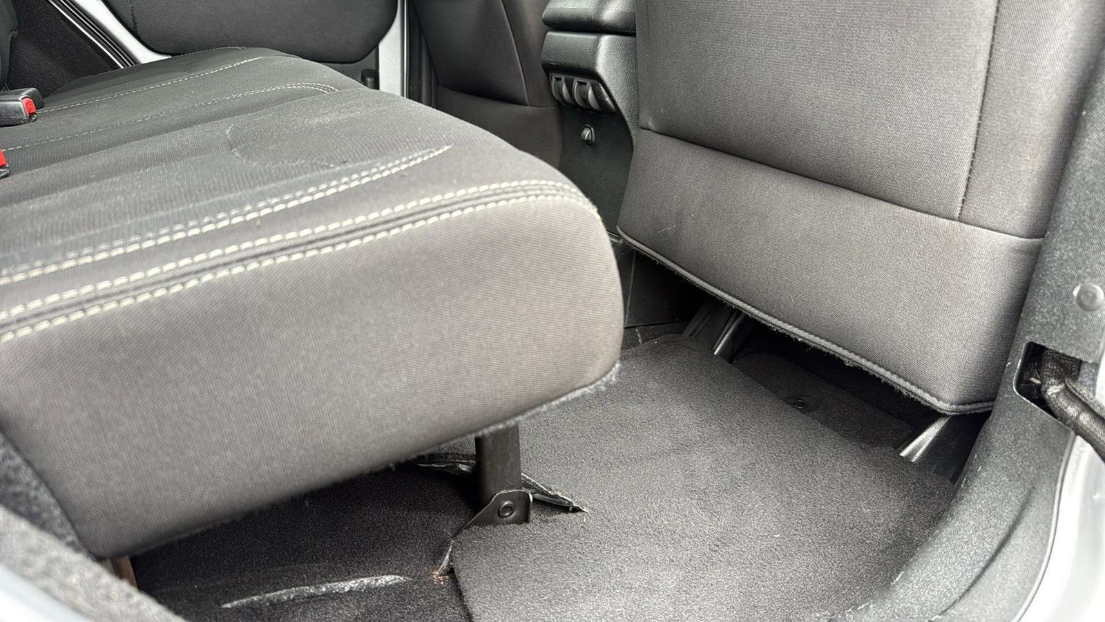 Used 2018 Jeep Wrangler Unlimited Sahara image 27