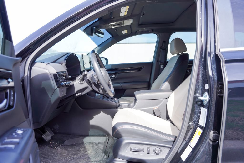 Used 2024 Honda CR-V Sport Touring image 7