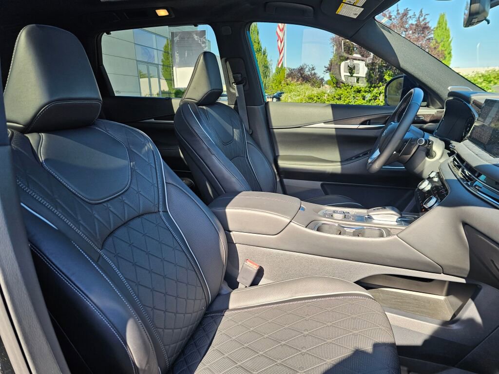 Used 2024 INFINITI QX60 Autograph AWD/4WD image 11